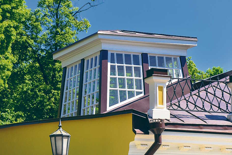 Спасопесковский переулок, 8. Обновлённый световой фонарь