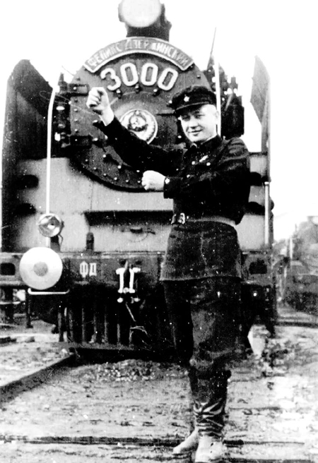 lunin450x300.jpg lunin450x300.jpg