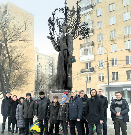 pamyanik-lese-450.jpg pamyanik-lese-450.jpg