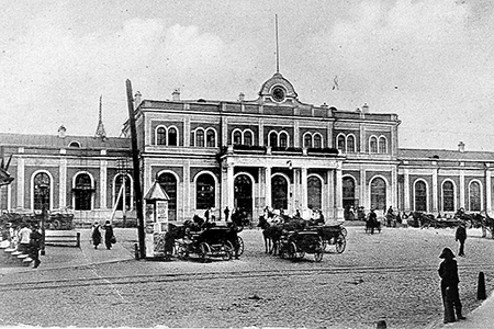 Вокзал_Московско-Нижегородской_ж._д._в_Нижнем_Новгороде 22-Вокзал_Московско-Нижегородской_ж._д._в_Нижнем_Новгороде.jpg