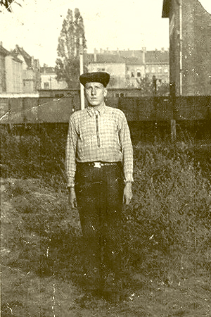 В.М. Баранов. Лейпциг. Окт. 1943 г.jpg В.М. Баранов. Лейпциг. Окт. 1943 г.jpg