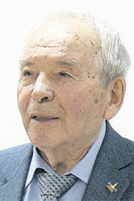 Не подвергая прошлое упрёкам