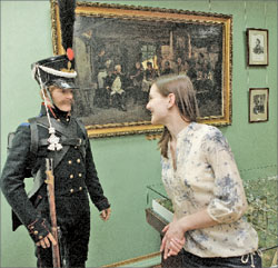 Бравого солдата Отечественной войны 1812 года можно встретить в Малояро­славецком военно-историческом музее. Также в фондах музея 1812 года хранятся уникальные экспонаты – русское и французское оружие, предметы экипировки и обмундирования, военная миниатюра, живопись и графика художников XIX–XX вв., – позволяющие полнее представить ход войны и значение Малоярославского сражения.  Фёдор ЕВГЕНЬЕВ