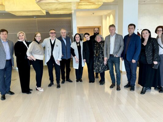 С членами жюри музыкального театра фестиваля