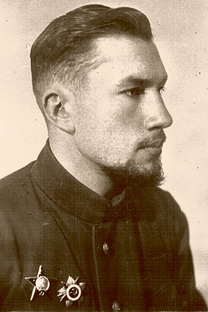 Лаппо с бородой и орденами.jpg Лаппо с бородой и орденами.jpg