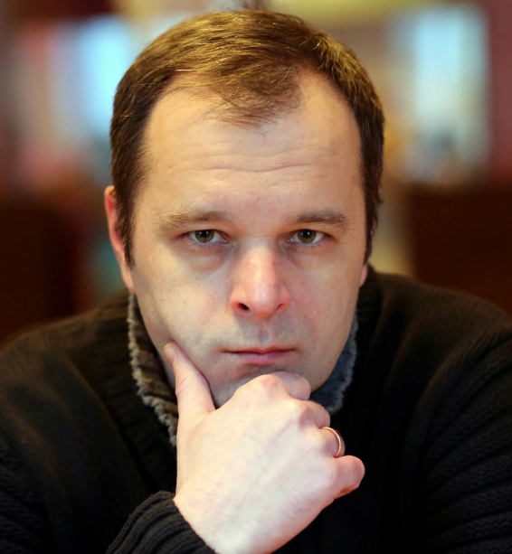 Сенчин  Роман